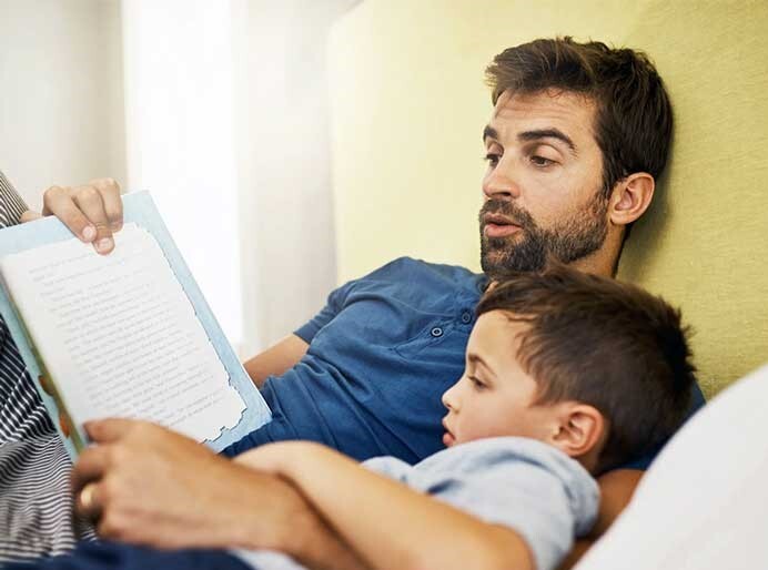 داستان خواندن چه اهمیتی برای کودکان دارد؟